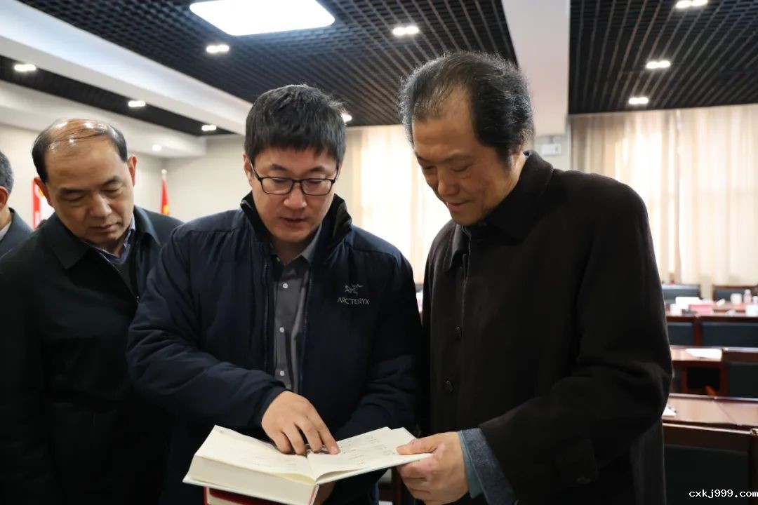 1735785445851474.jpg 1735785445851474.jpg